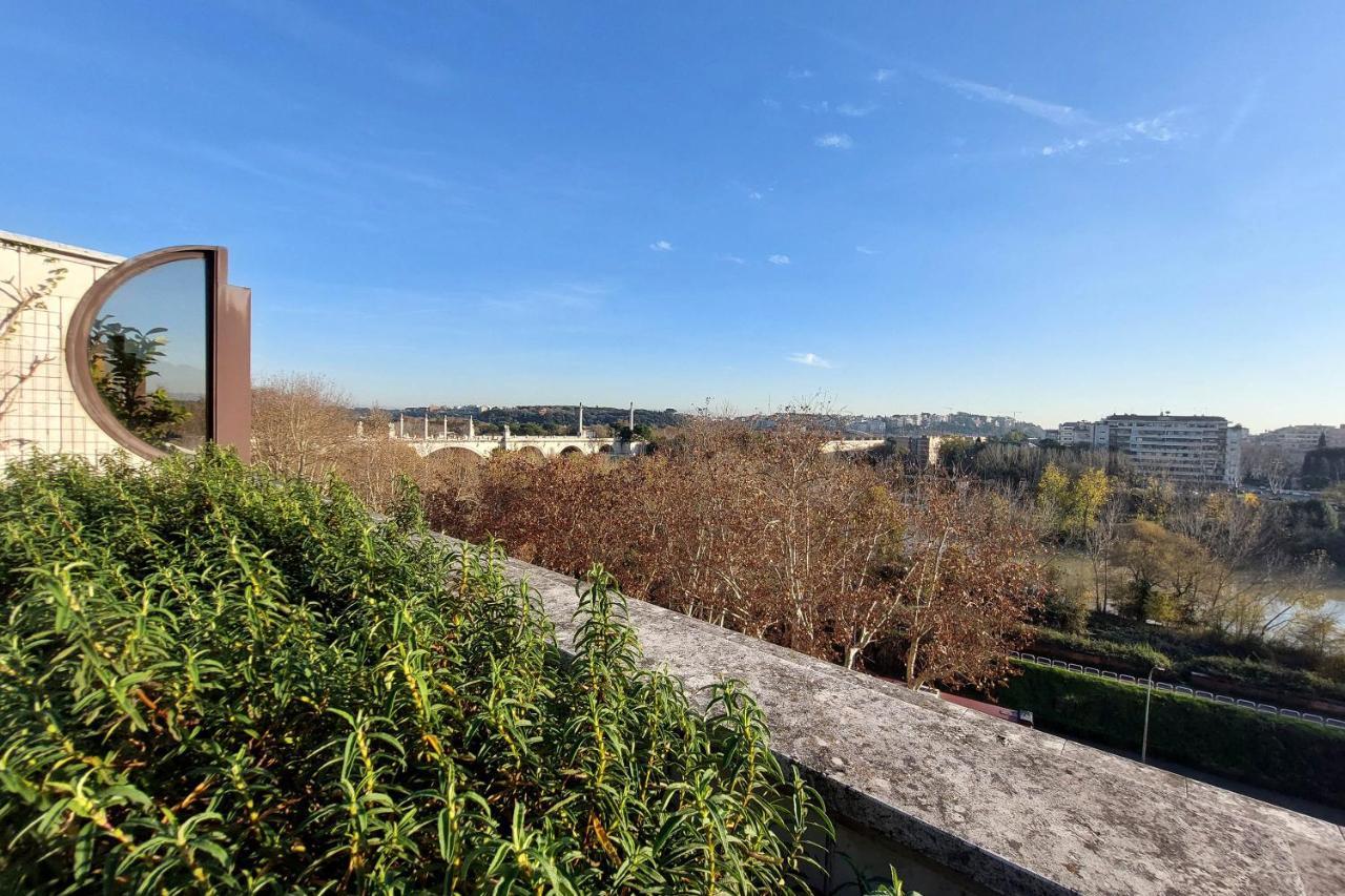 Beautiful Loft In Ponte Milvio With Terrace Apartment Rome Exterior photo