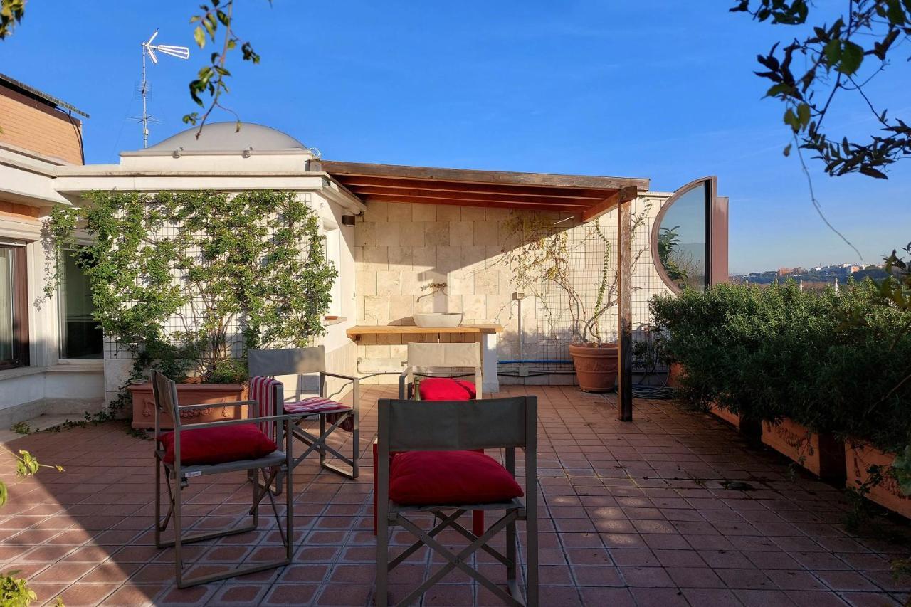 Beautiful Loft In Ponte Milvio With Terrace Apartment Rome Exterior photo