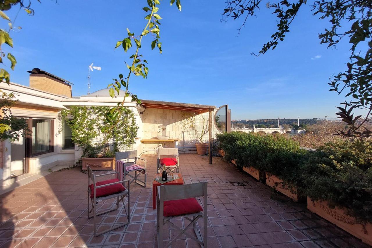 Beautiful Loft In Ponte Milvio With Terrace Apartment Rome Exterior photo